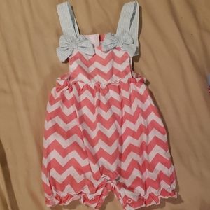 NWOT Nursery Rhyme Chevron Romper 12M